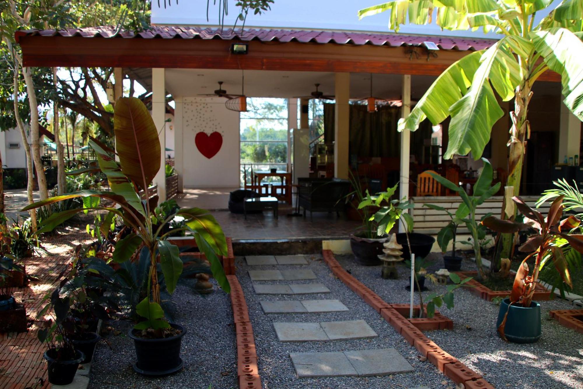 The Hillside Pranburi Resort Экстерьер фото
