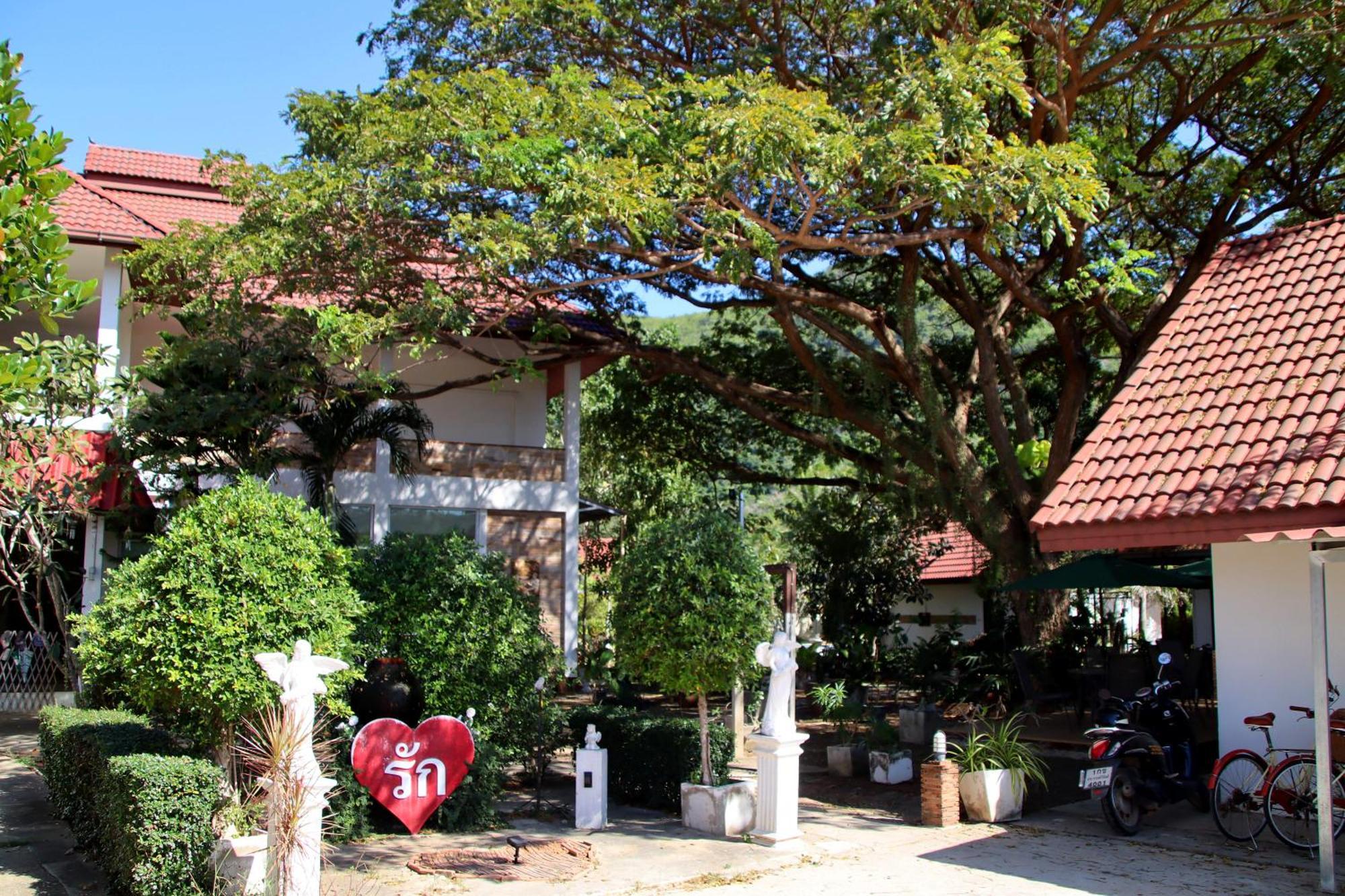 The Hillside Pranburi Resort Экстерьер фото