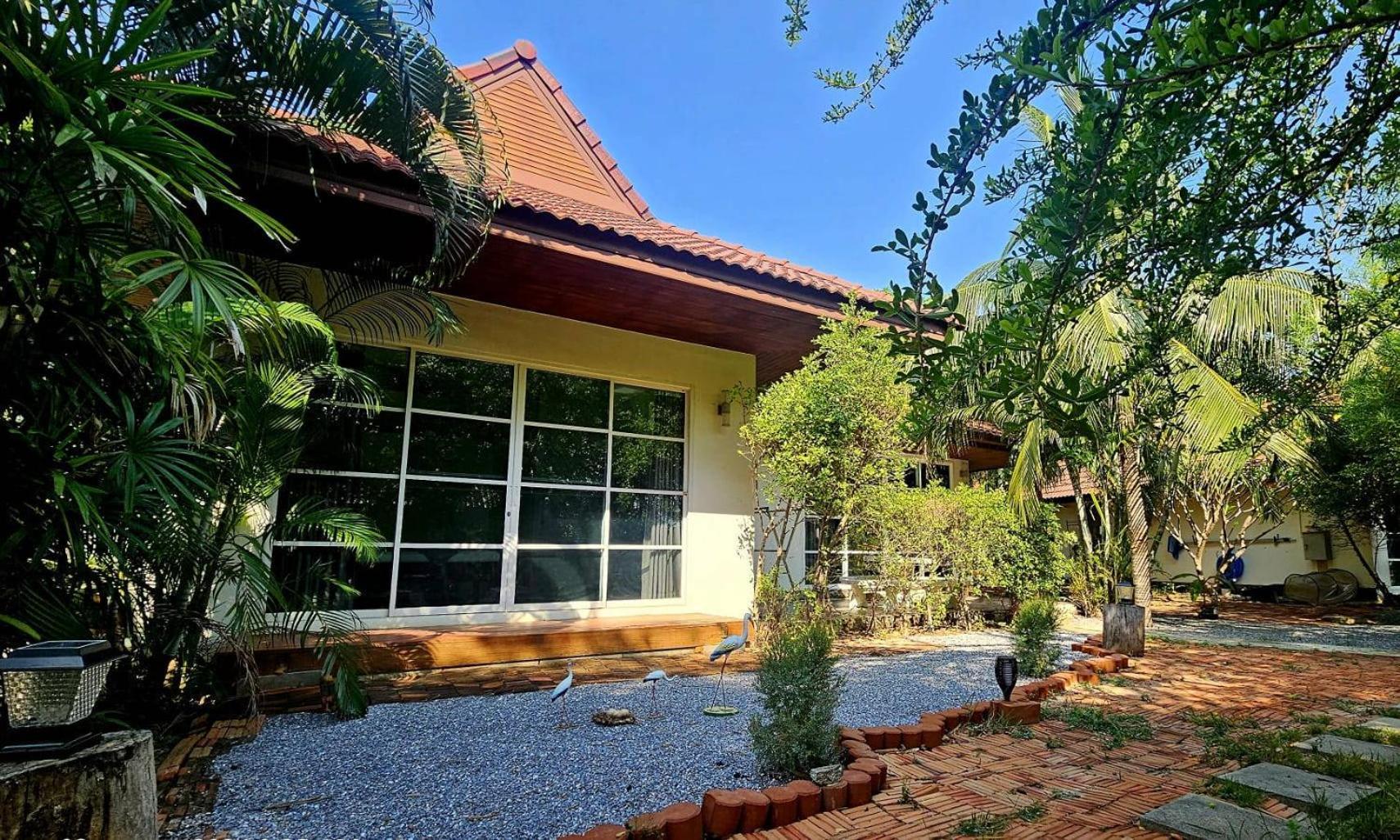 The Hillside Pranburi Resort Экстерьер фото